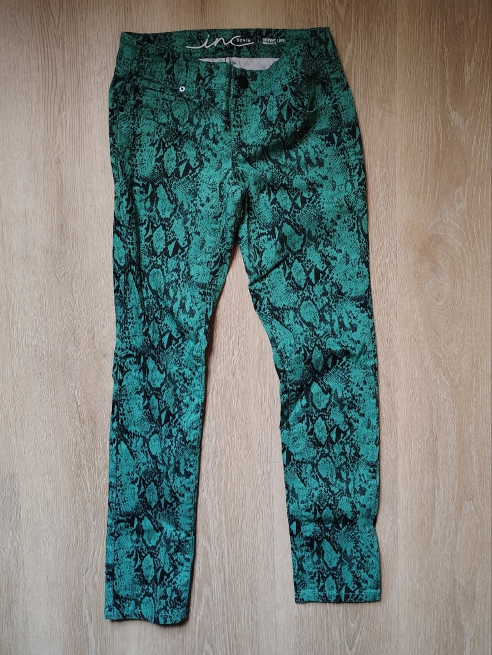Green Snake-Print Skinny Jeans - Skinny Regular Fit